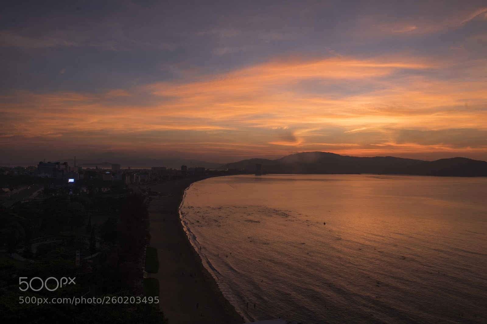 Fujifilm X-T10 sample photo. Breaking dawn photography