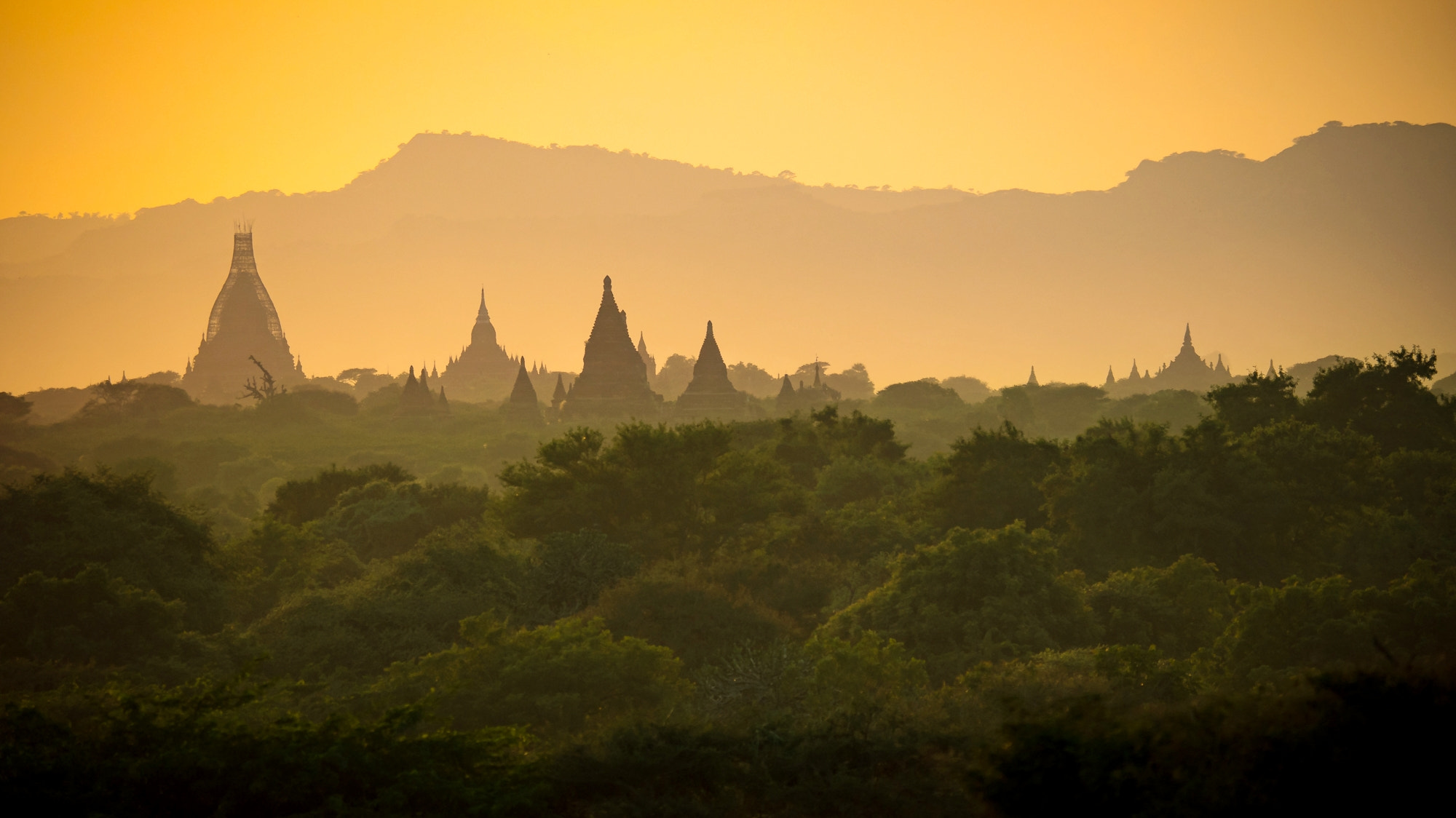 Panasonic Lumix DMC-GX85 (Lumix DMC-GX80 / Lumix DMC-GX7 Mark II) sample photo. Dusky bagan photography