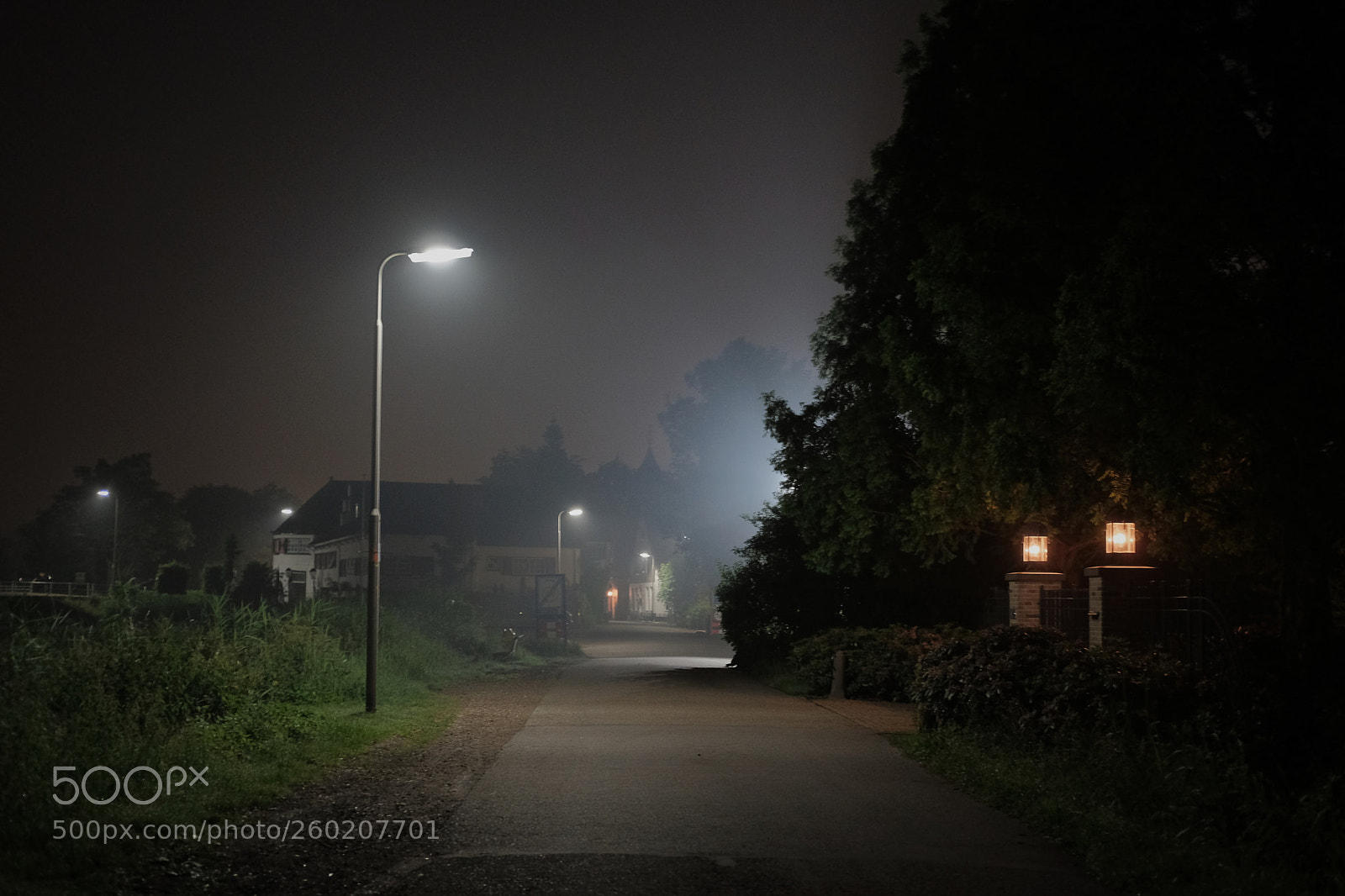 Fujifilm X-Pro2 sample photo. Empty streets photography