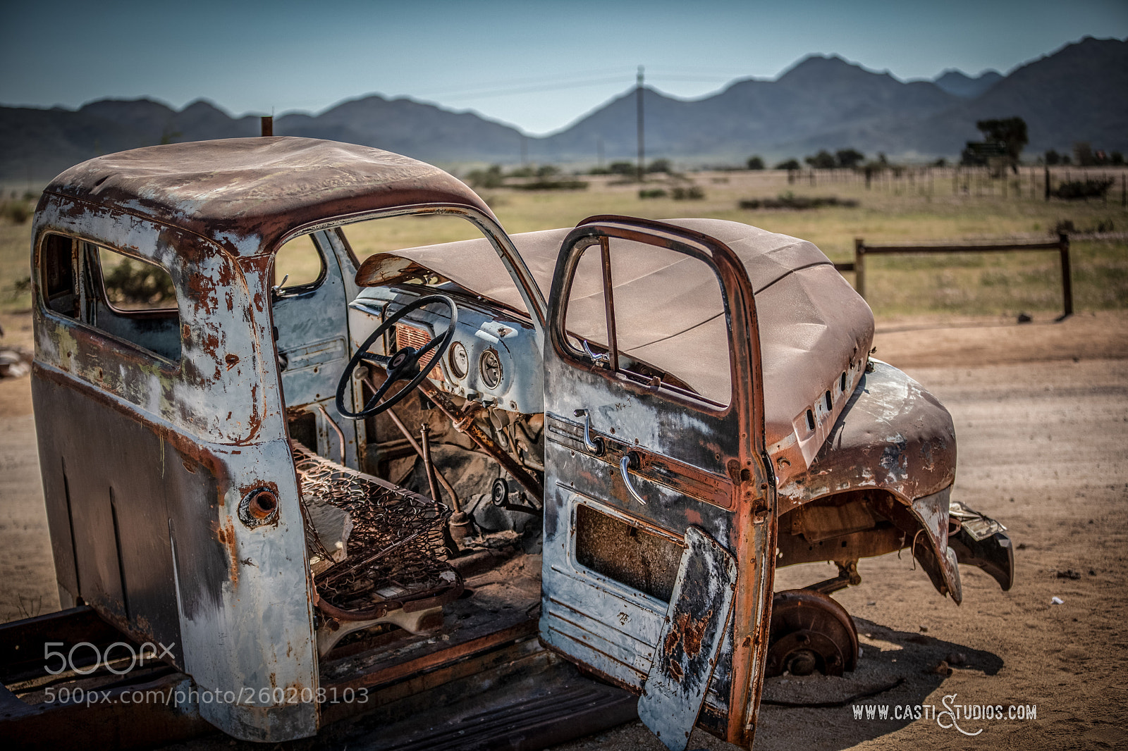 Canon EOS 5D Mark IV sample photo. Car #1 exterior view photography