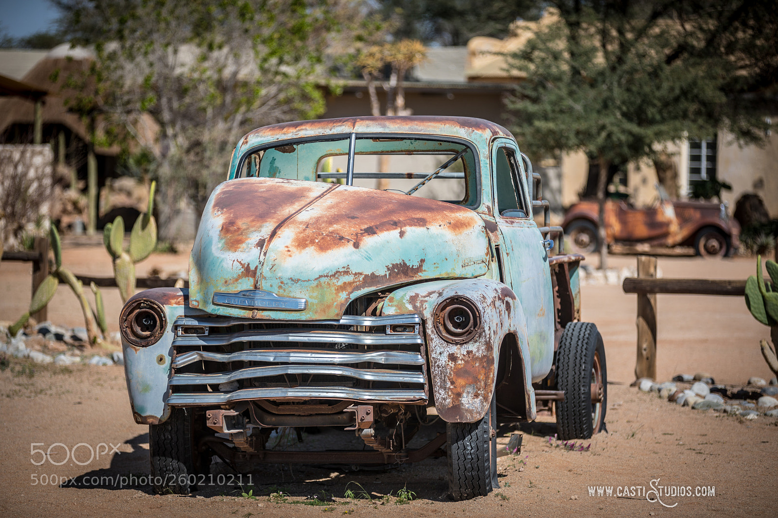 Canon EOS 5D Mark IV sample photo. Car #2 exterior view photography