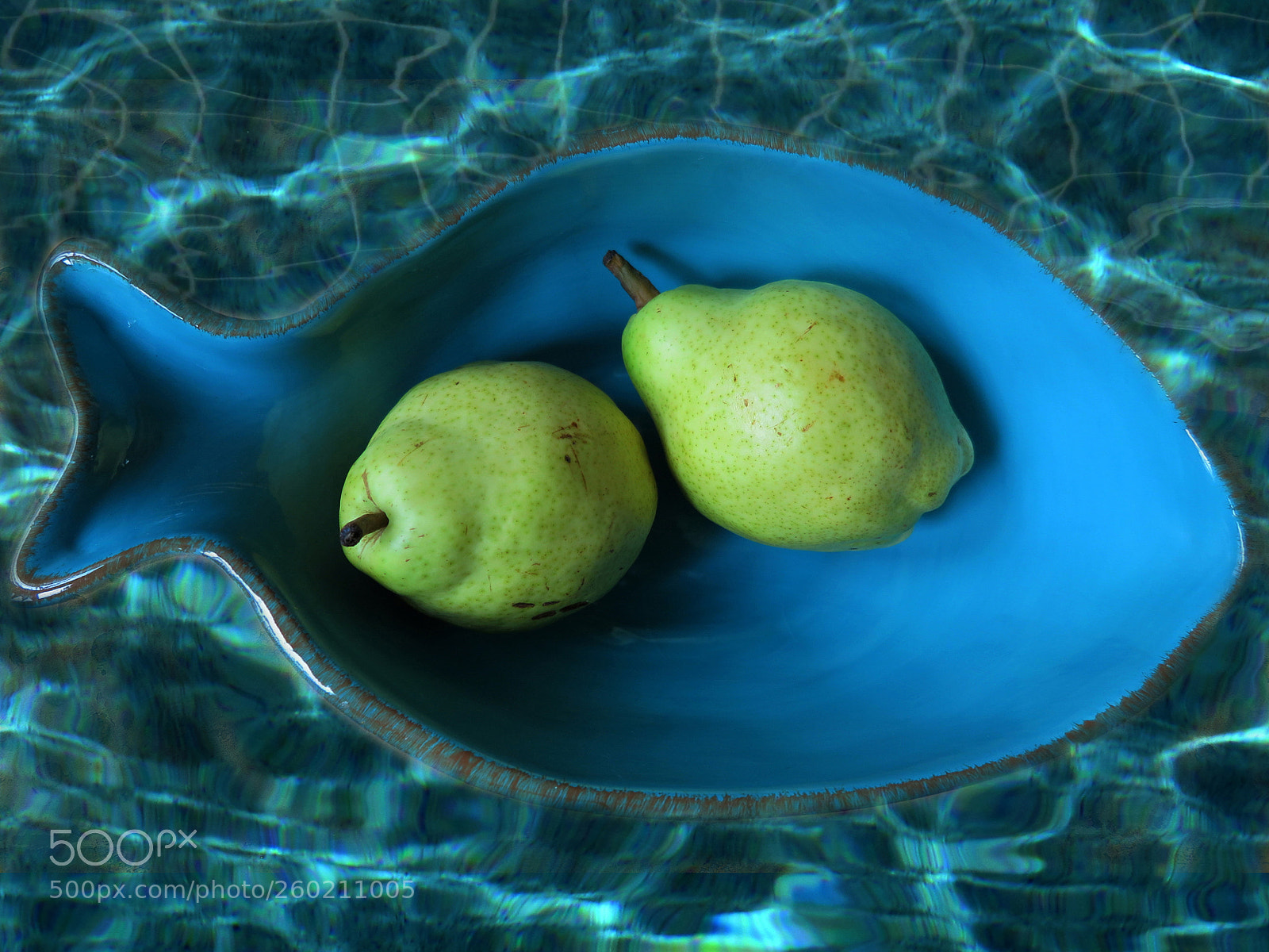 Canon PowerShot G12 sample photo. Pears afloat photography