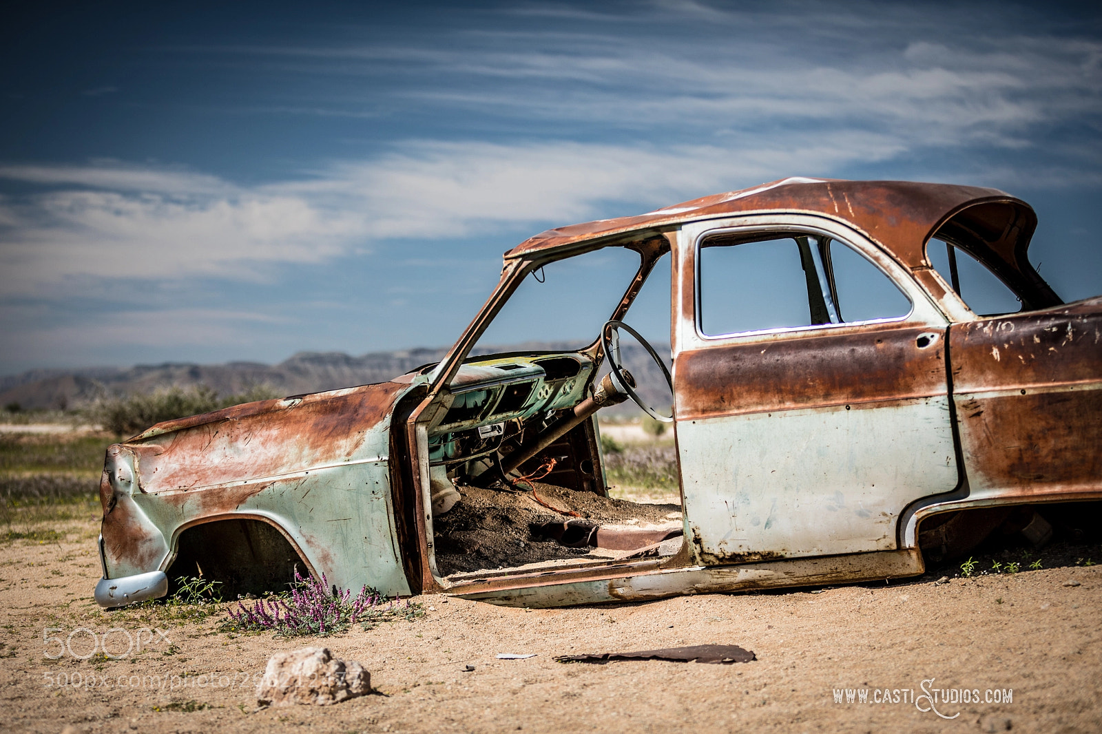 Canon EOS 5D Mark IV sample photo. Car 4 exterior view photography