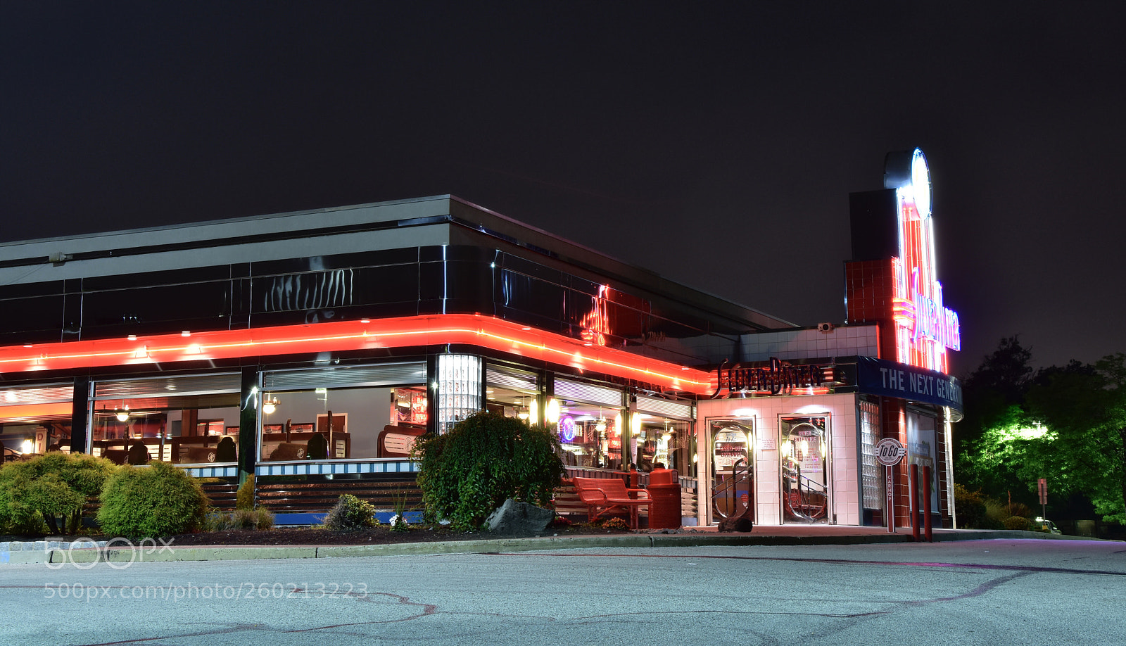 Nikon D3400 sample photo. Silver diner photography