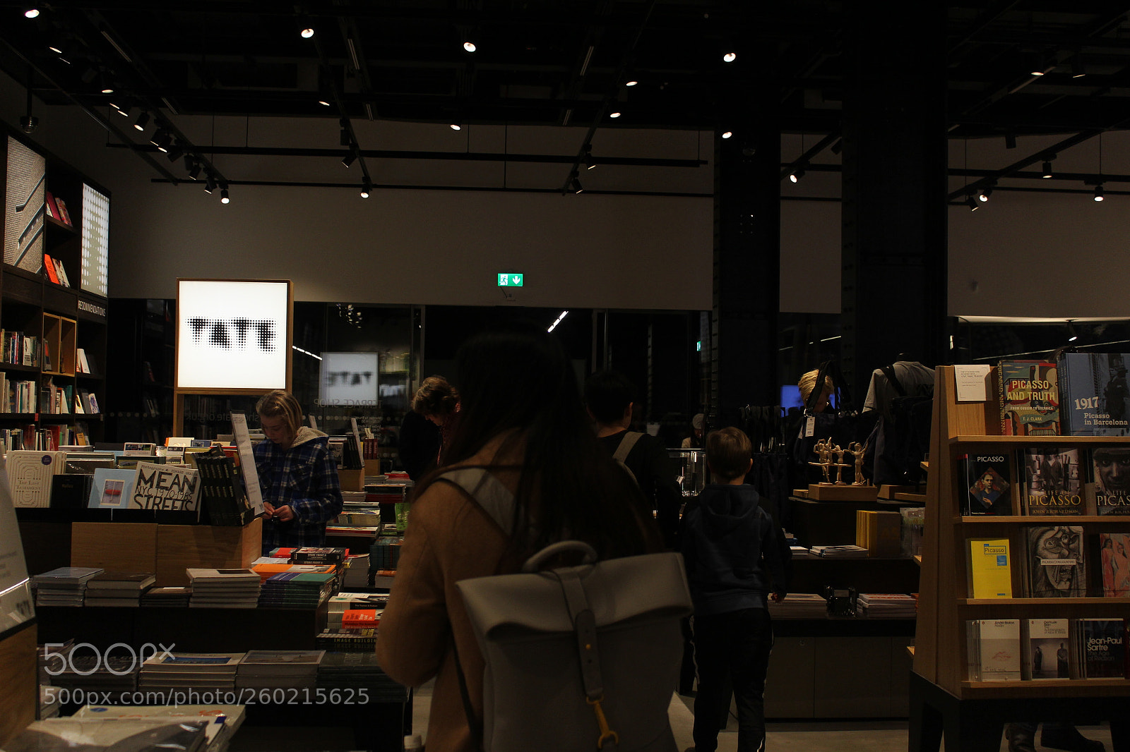 Canon EOS 1300D (EOS Rebel T6 / EOS Kiss X80) sample photo. Img photography