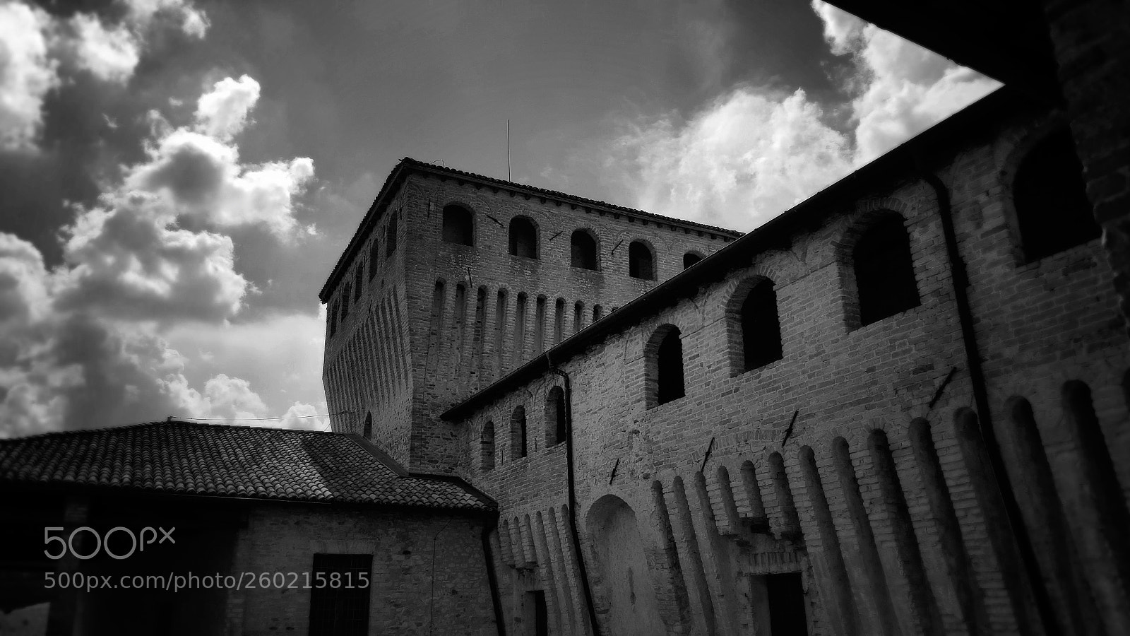 Samsung GALAXY S6 edge sample photo. Castello di torrechiara photography