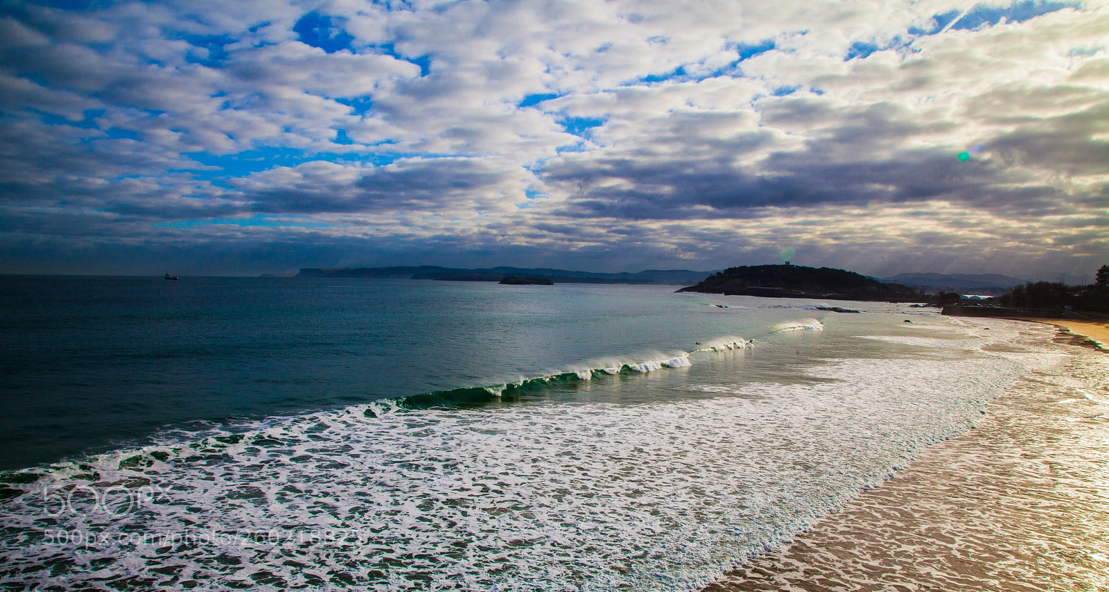 Canon EOS 5D Mark II sample photo. Beach scene, santander, spain. photography