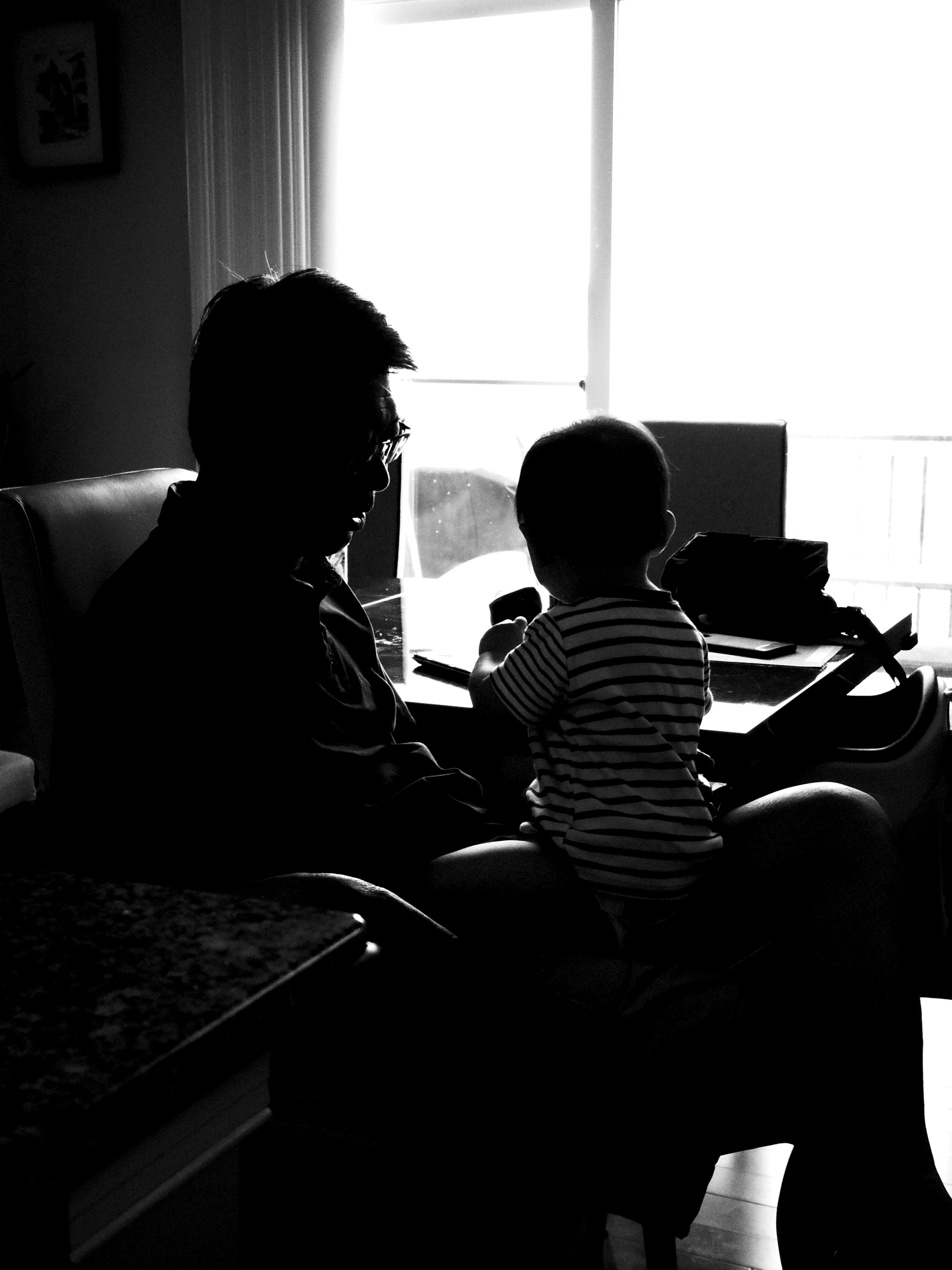 Pentax Q + Pentax 01 Standard Prime sample photo. Grandpa and grandson photography