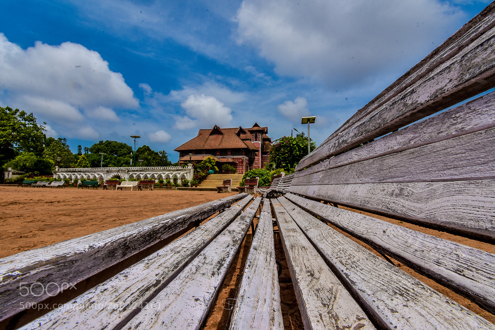 Nikon D7200 sample photo. Look.. photography