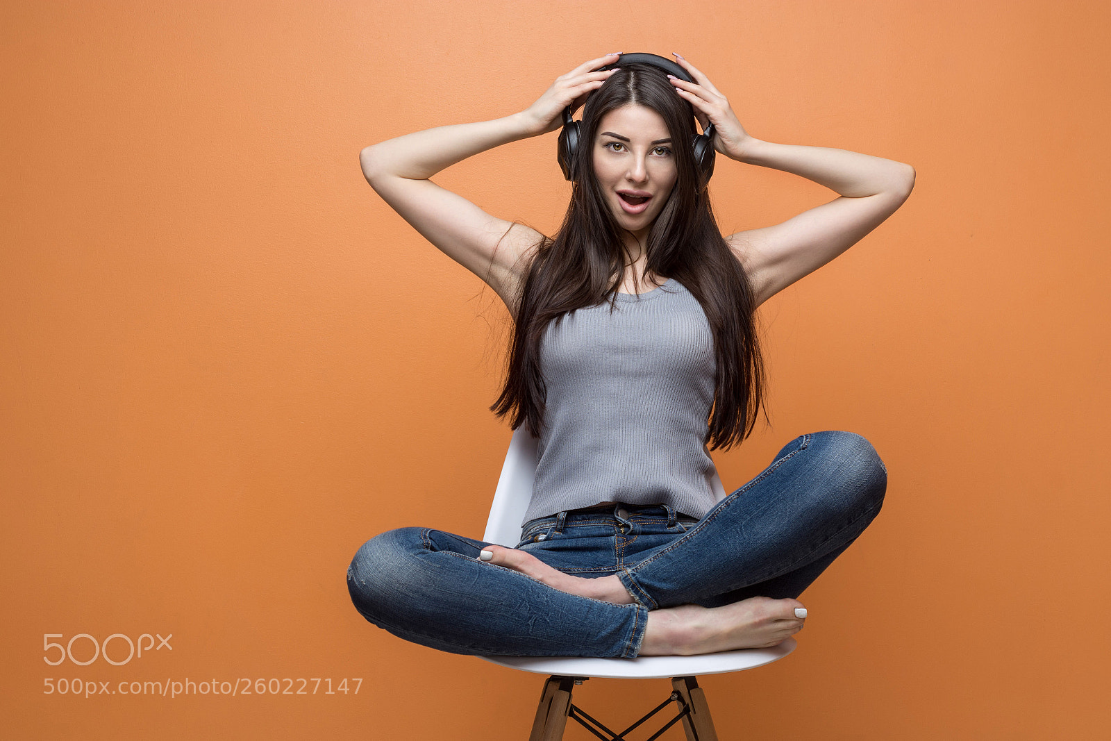 Nikon D7100 sample photo. Young girl listening to photography