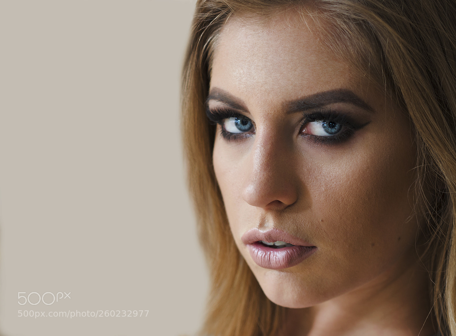 Olympus OM-D E-M5 II sample photo. Modelka dominika photography