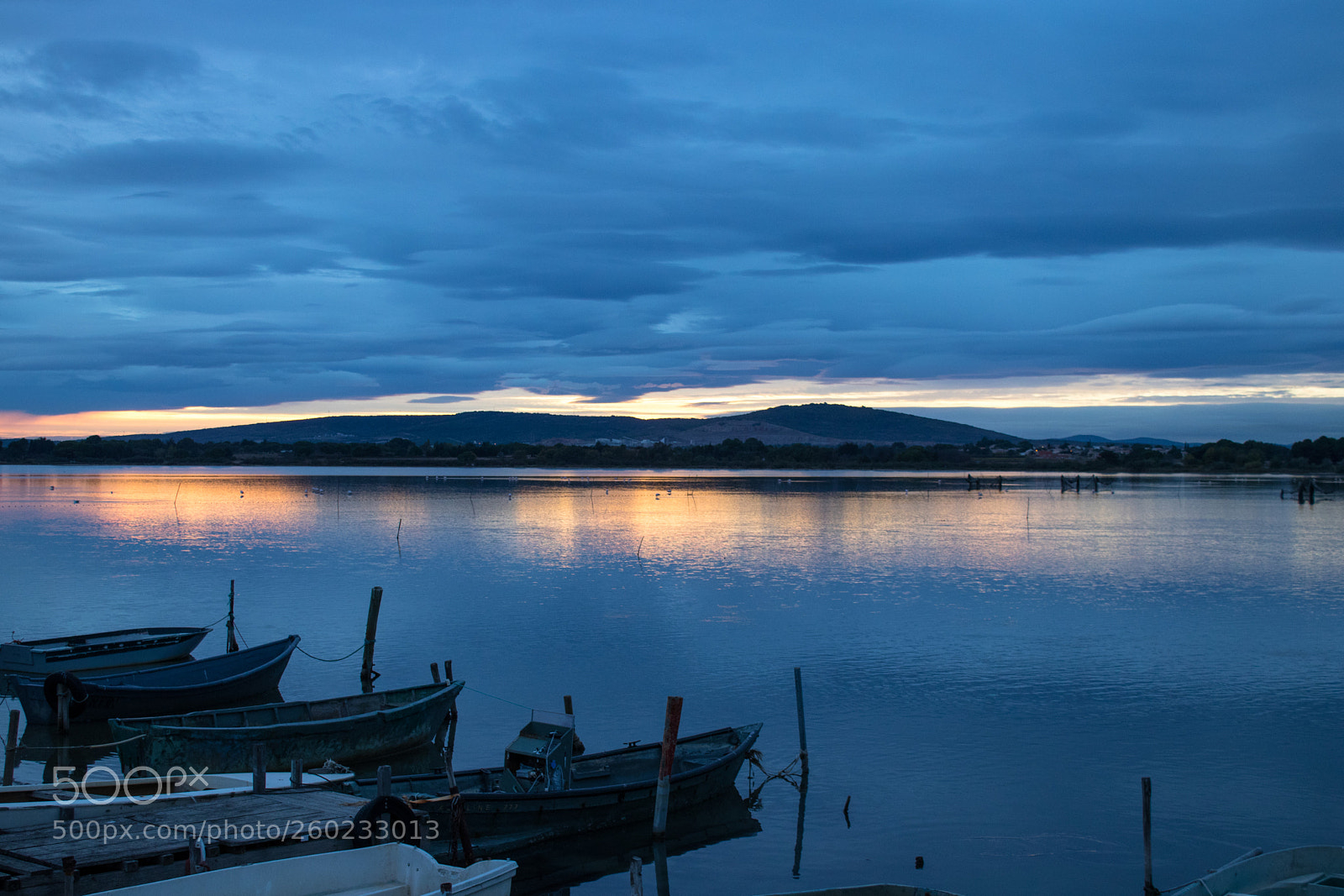 Canon EOS 77D (EOS 9000D / EOS 770D) sample photo. Moored boats photography