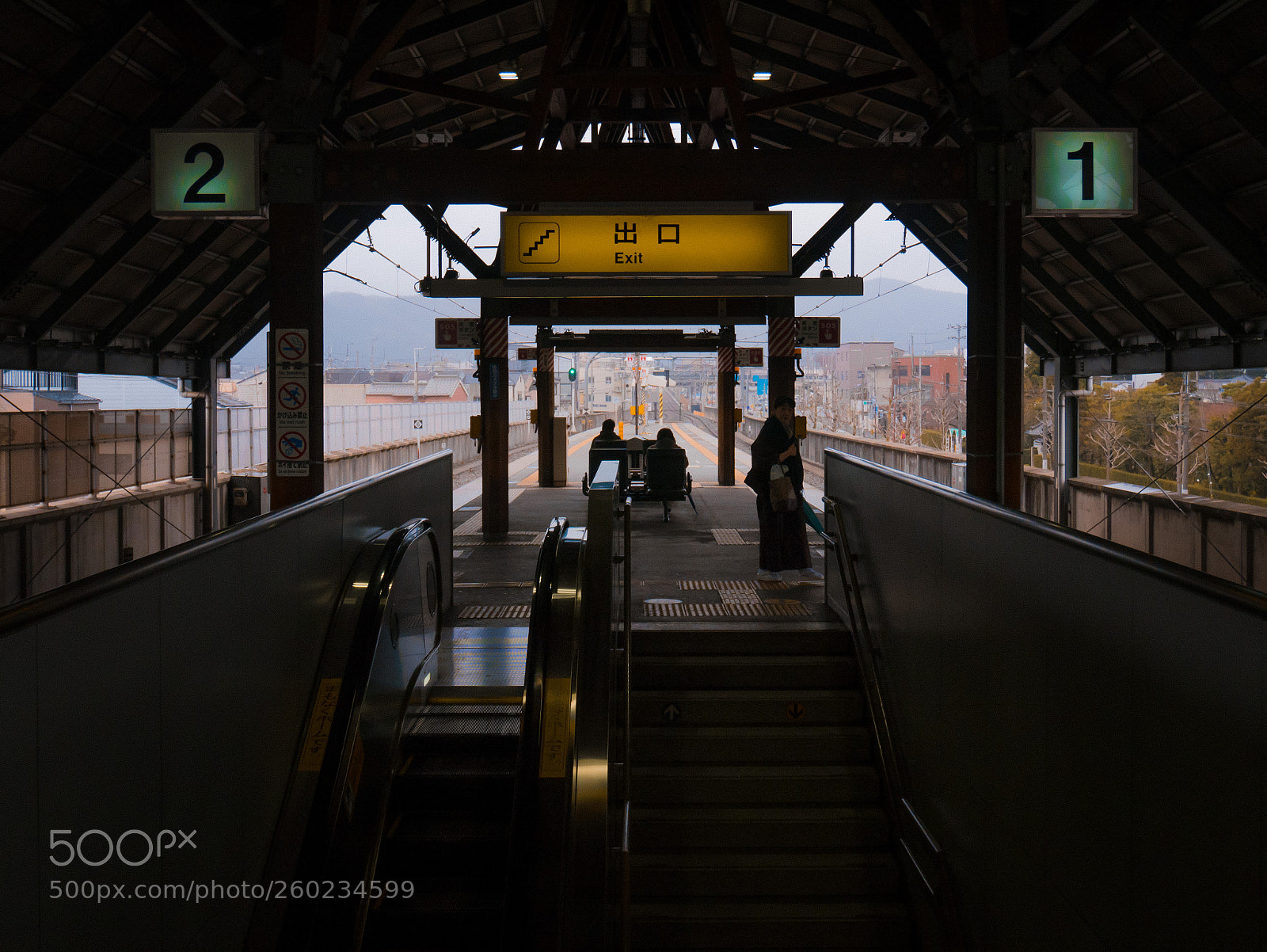 Panasonic Lumix DMC-GX85 (Lumix DMC-GX80 / Lumix DMC-GX7 Mark II) sample photo. Train station 2 photography
