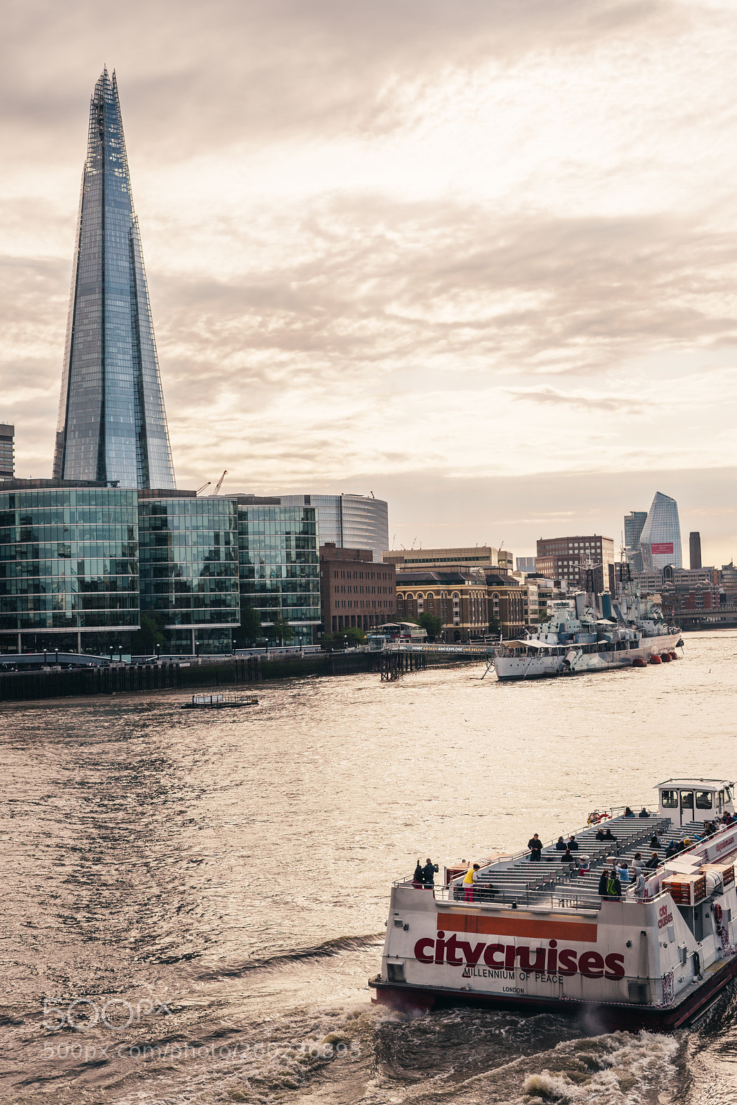 Sony a7 II sample photo. The shard from tower photography