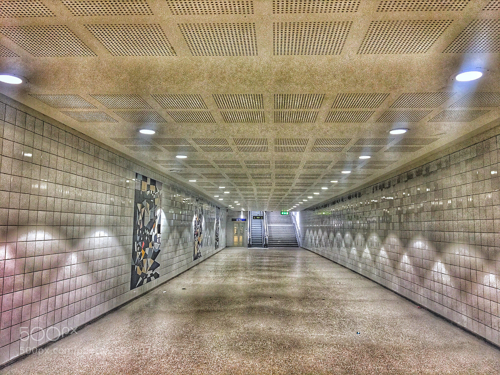 Apple iPhone 6s Plus sample photo. Underground path photography