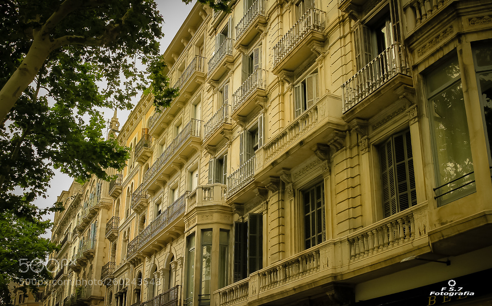 Canon EOS 7D sample photo. Fachadas de barcelona photography