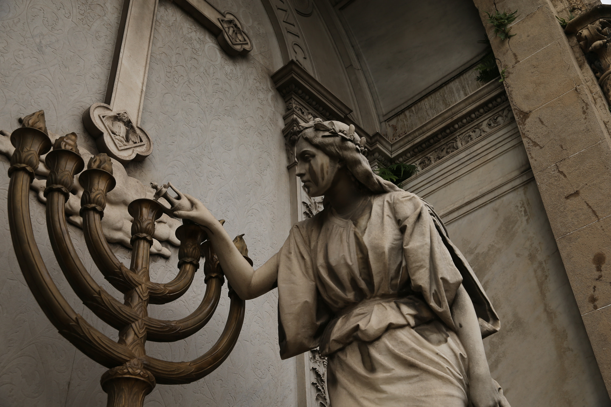 Canon EOS-1D X sample photo. Recoleta cemetery photography