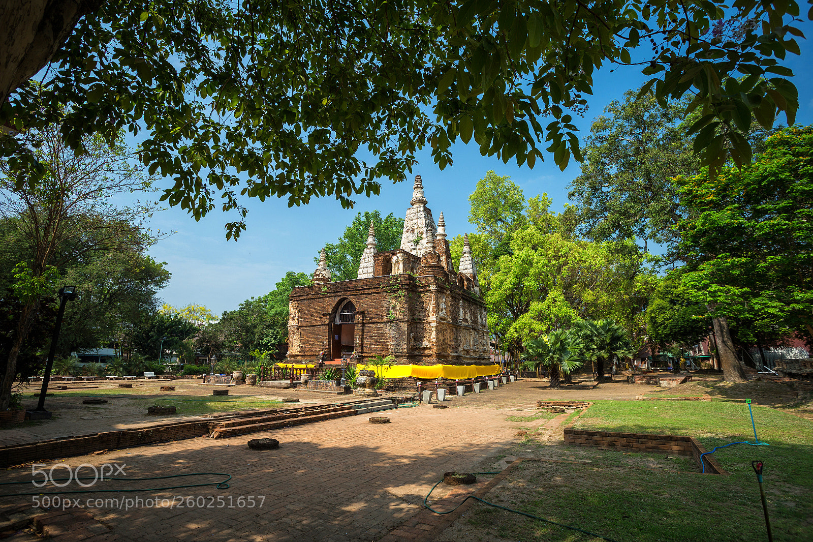 Canon EOS 6D sample photo. Wat chet yot, seven photography
