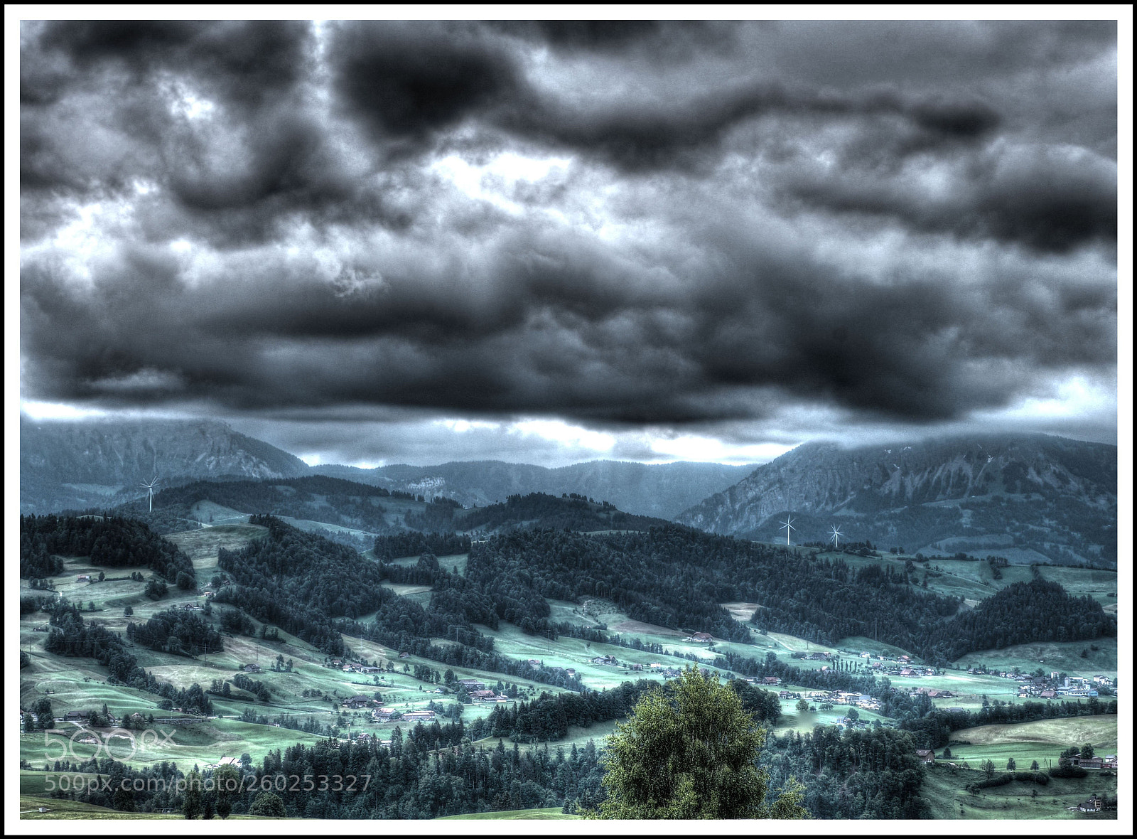 Olympus OM-D E-M1 Mark II sample photo. Bedrohliches hdr photography