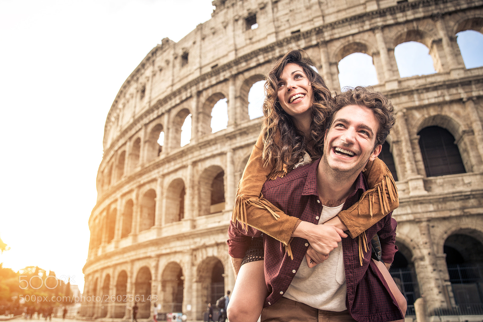 Nikon D610 sample photo. Couple at colosseum, rome photography
