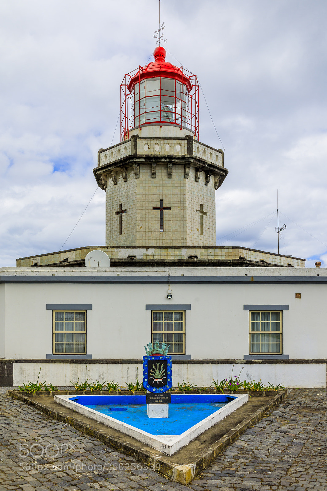 Canon EOS 5D Mark IV sample photo. A ores-s o miguel-nordeste-farol photography