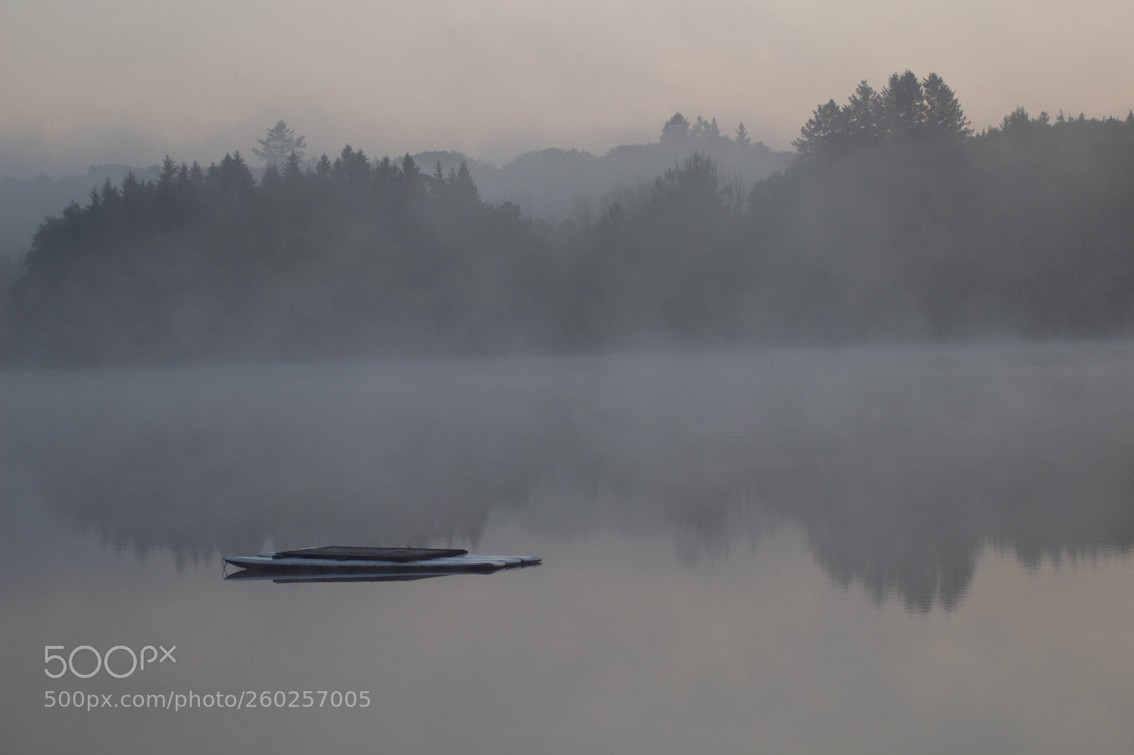 Canon EOS 600D (Rebel EOS T3i / EOS Kiss X5) sample photo. Brumes matinales photography