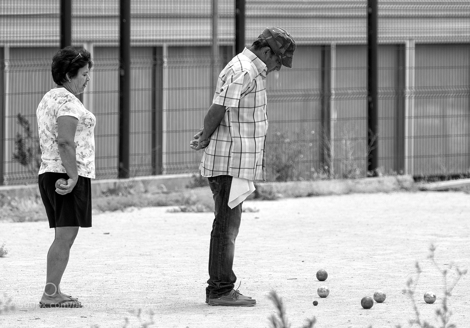 Nikon D800 sample photo. Checking his balls photography