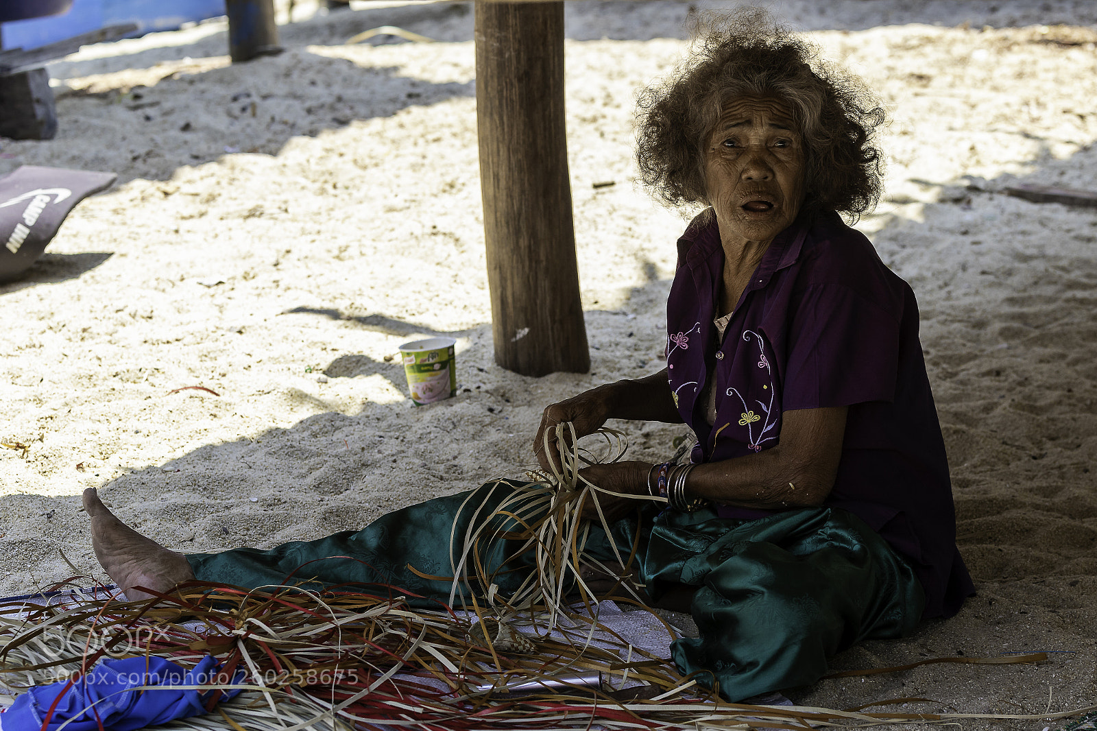 Canon EOS 7D Mark II sample photo. Old moken woman photography