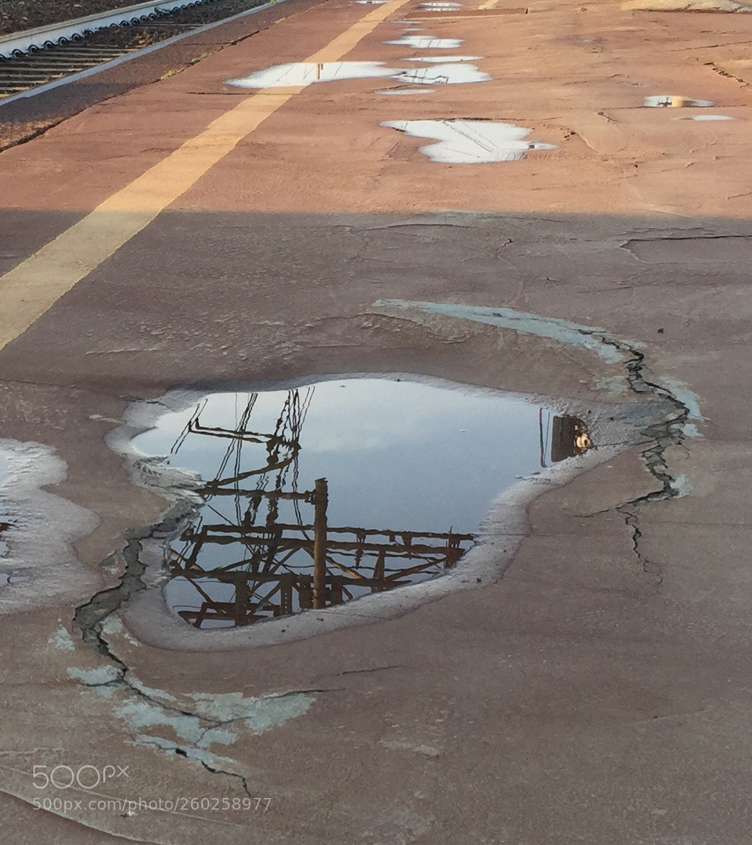 Apple iPhone 6 sample photo. Magic puddle photography