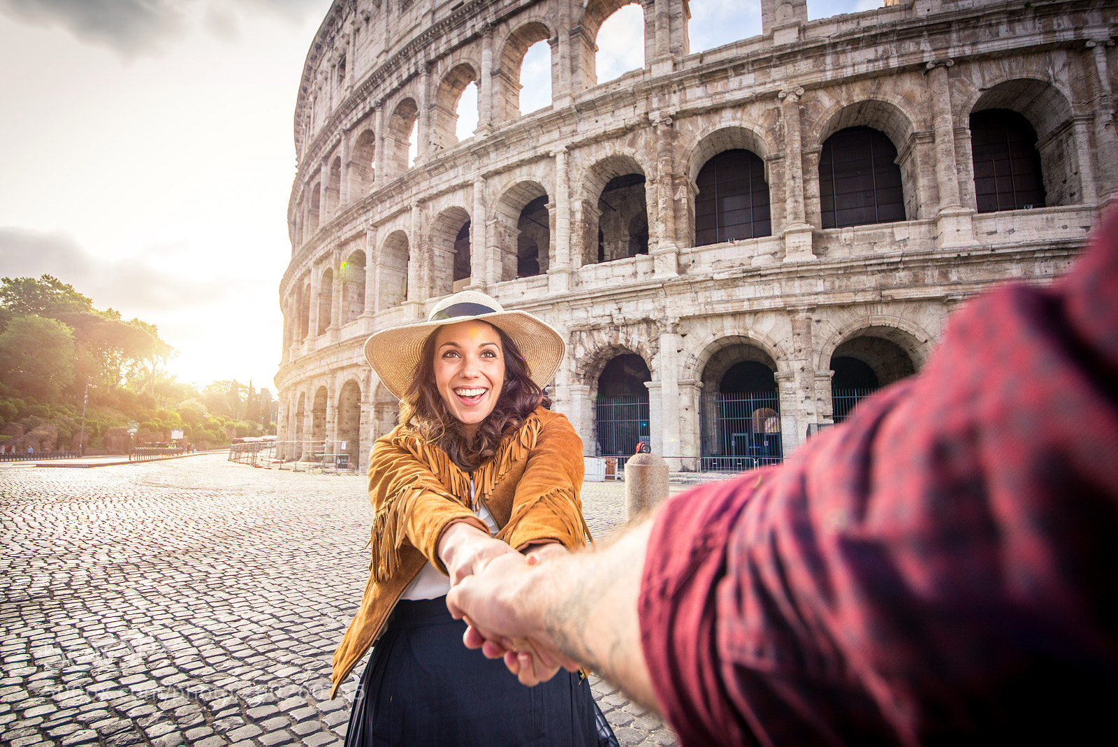Nikon D610 sample photo. Couple at colosseum, rome photography