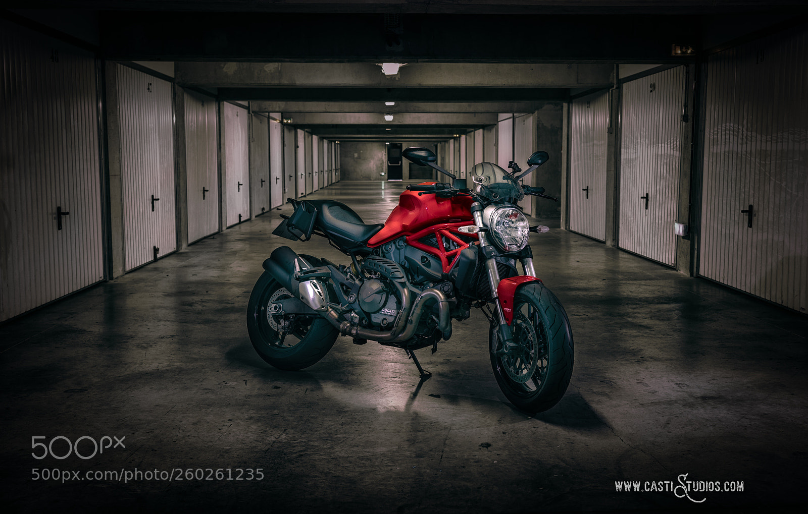 Canon EOS 5D Mark IV sample photo. Ducati 821 photography