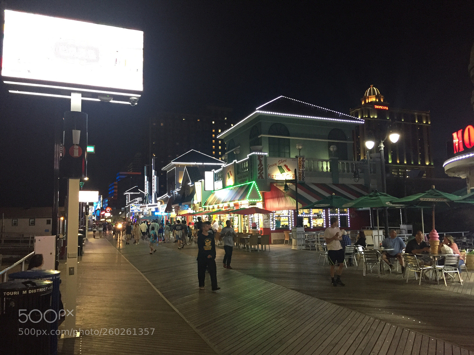 Apple iPhone 6 sample photo. Boardwalk by night photography