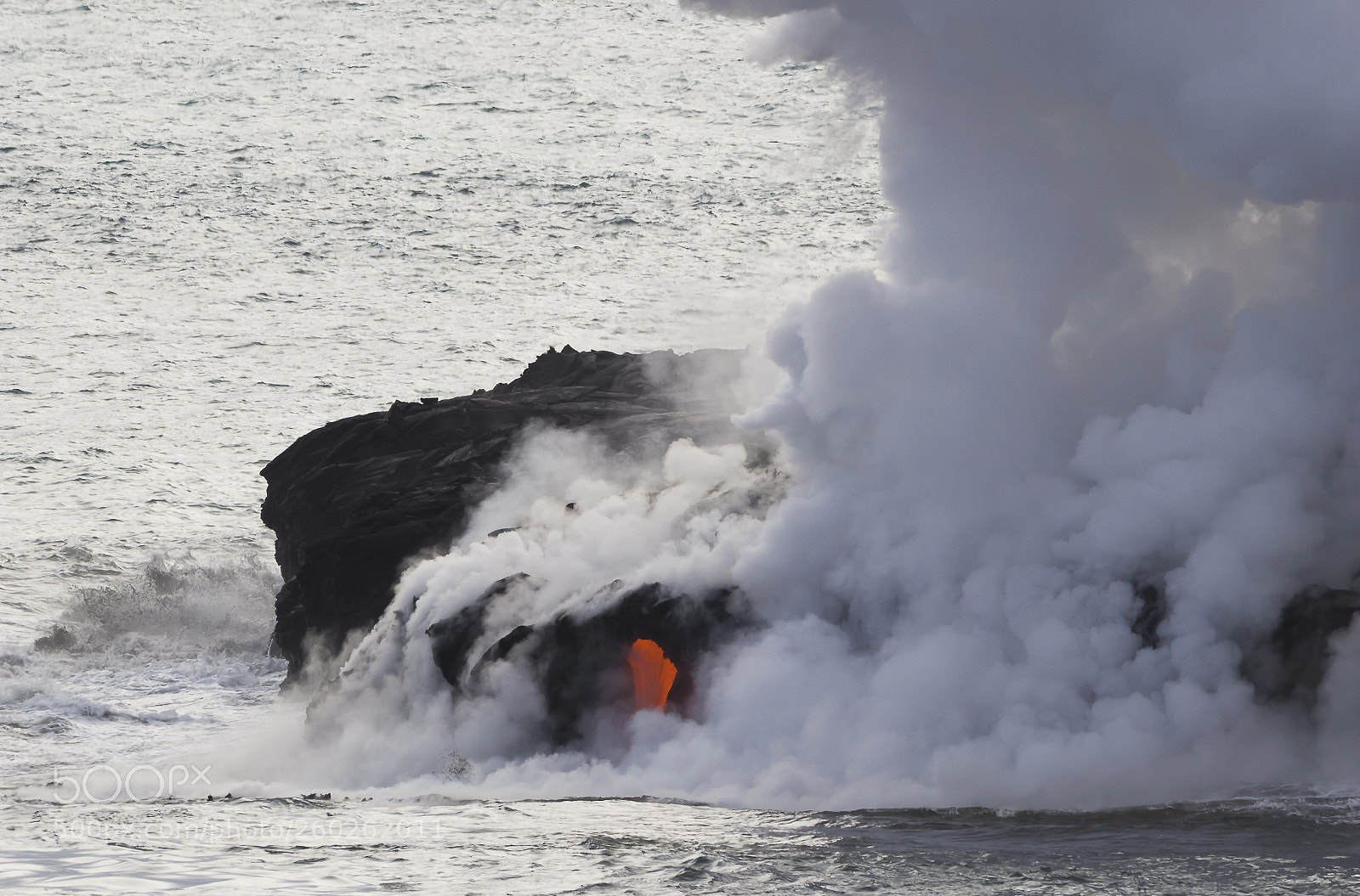 Canon EOS 100D (EOS Rebel SL1 / EOS Kiss X7) sample photo. Lava dropping in the photography