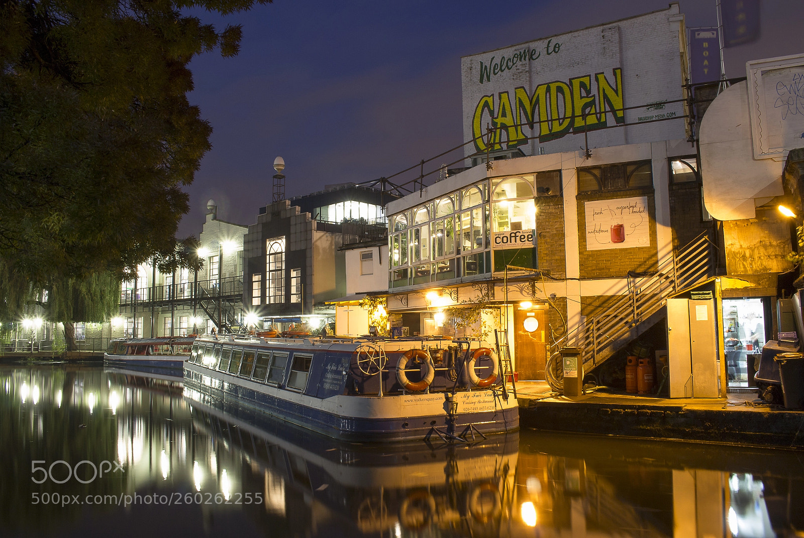Canon EOS 100D (EOS Rebel SL1 / EOS Kiss X7) sample photo. Camden lights photography