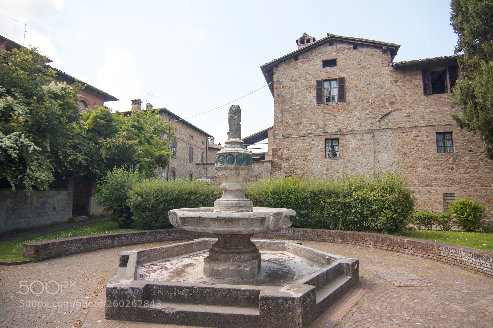 Canon EOS 500D (EOS Rebel T1i / EOS Kiss X3) sample photo. Castellarquato piacenza italy historic photography