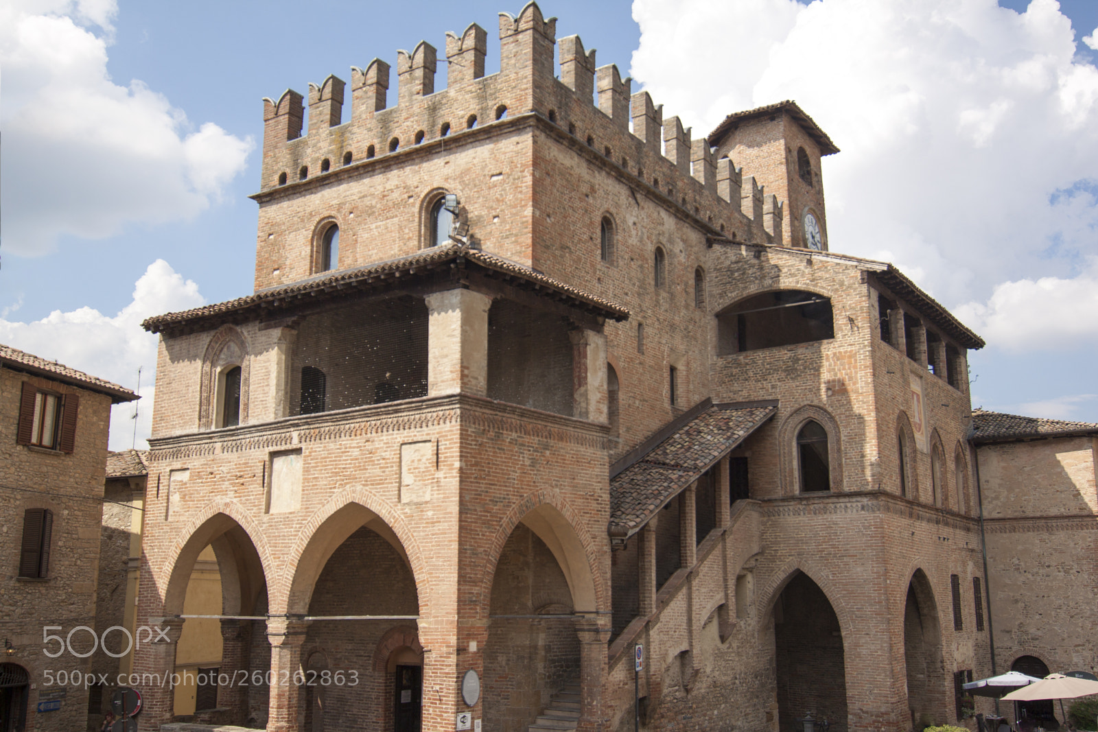 Canon EOS 500D (EOS Rebel T1i / EOS Kiss X3) sample photo. Castellarquato piacenza italy historic photography