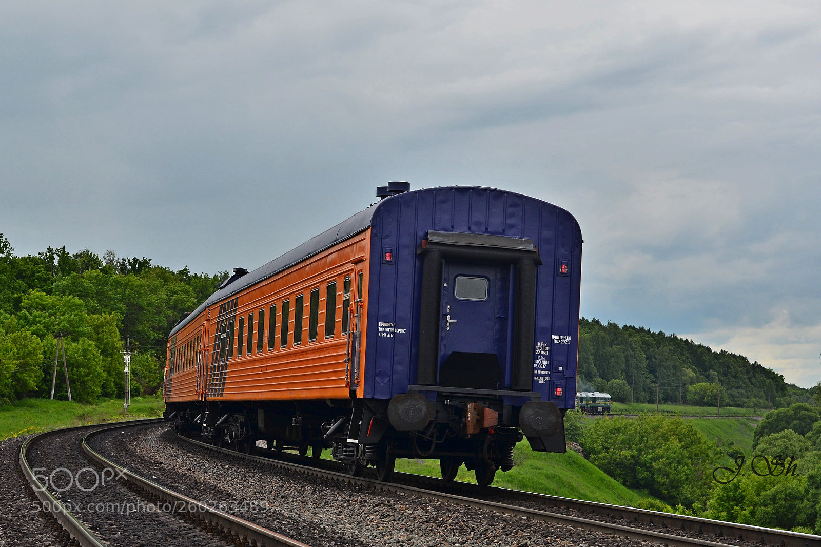 Nikon D7000 sample photo. Passenger train tail photography