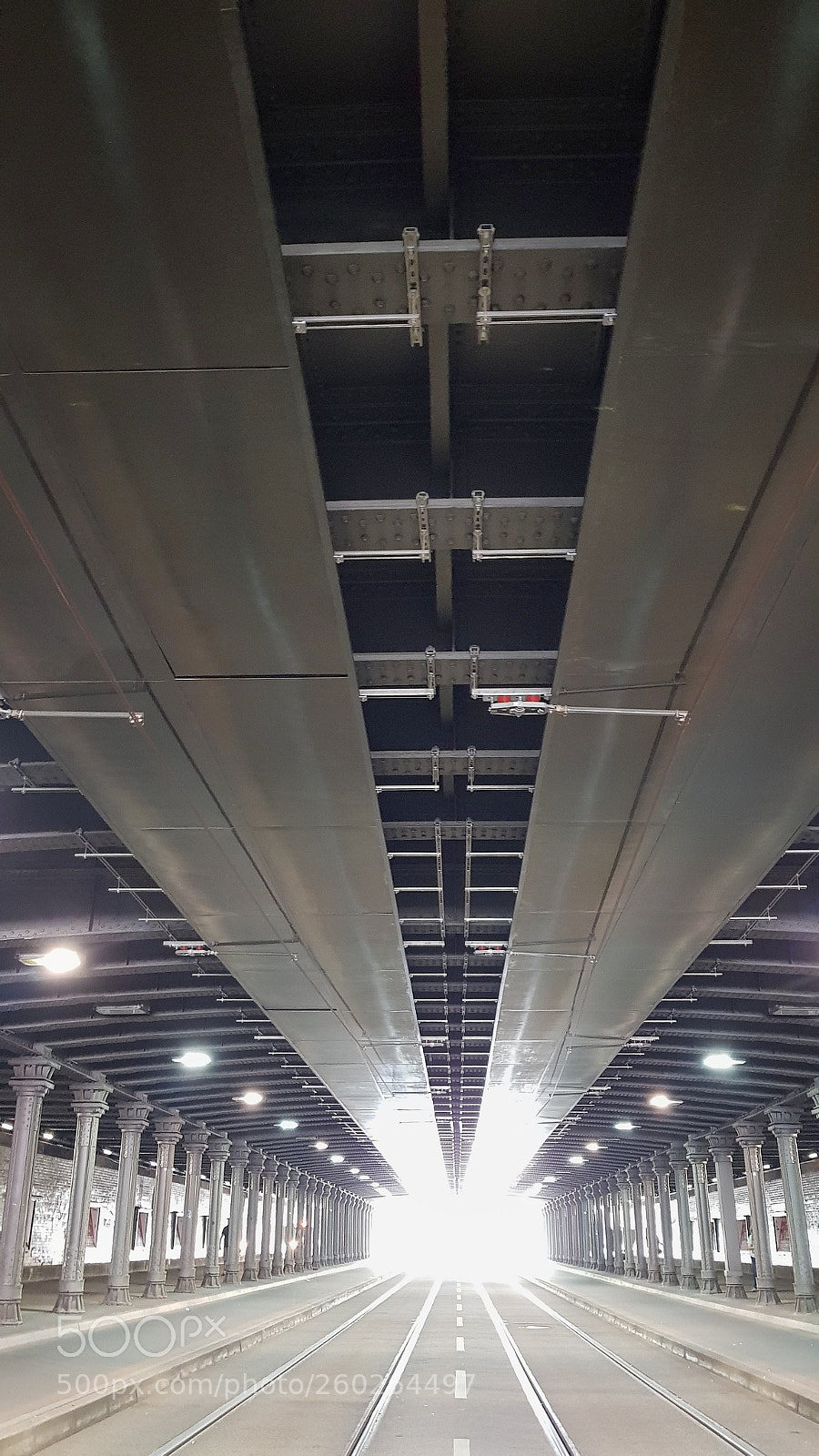 Samsung Galaxy S8 sample photo. Tunnel photography