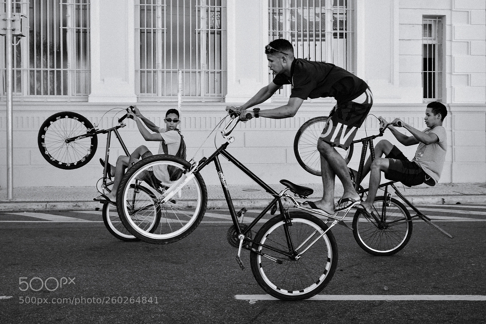 Fujifilm X100T sample photo. Balance photography