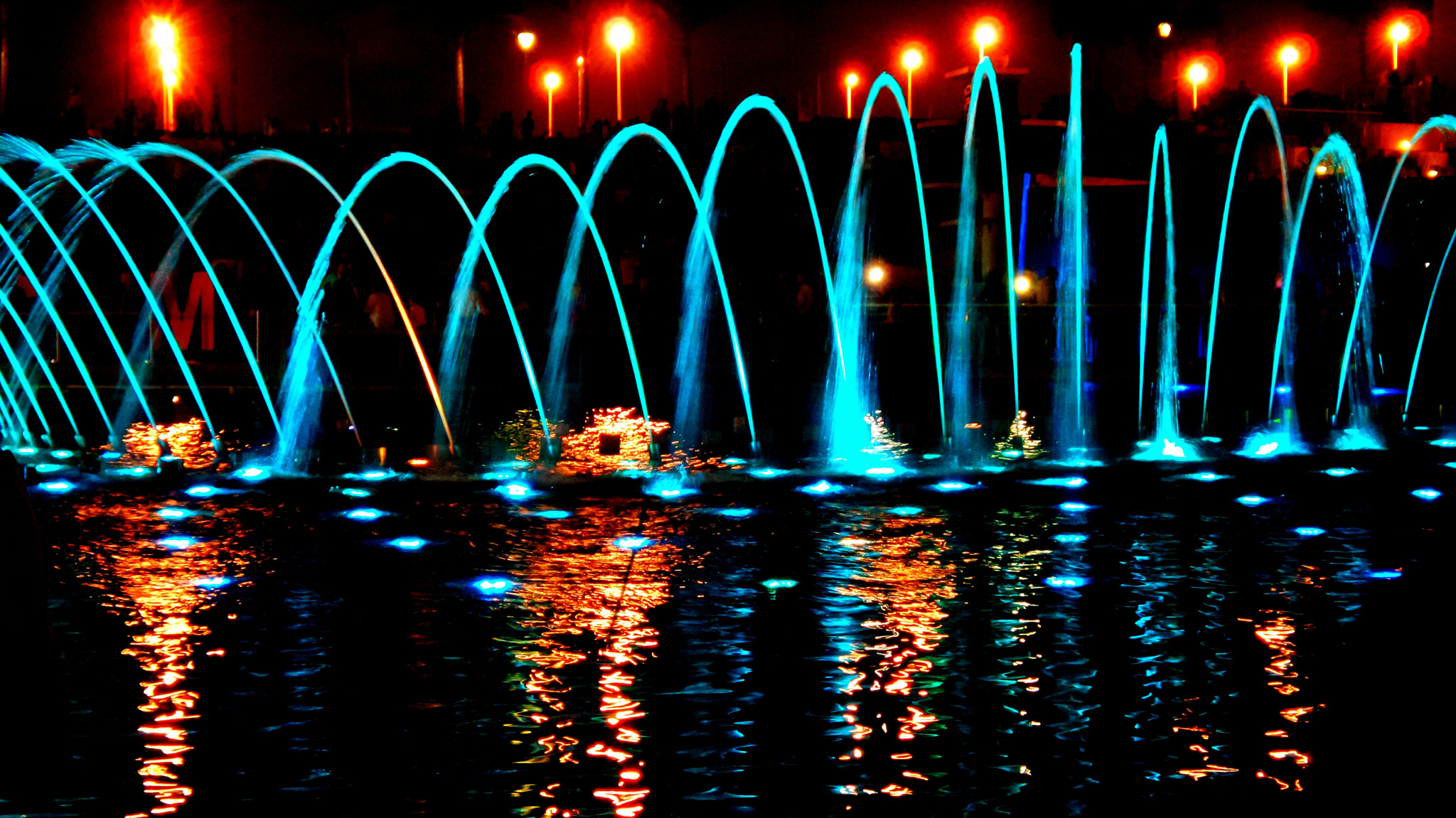 Samsung Galaxy K Zoom sample photo. Light show photography