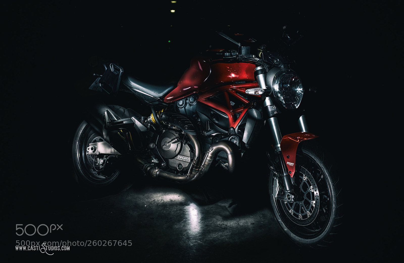 Canon EOS 5D Mark IV sample photo. Ducati 821 photography