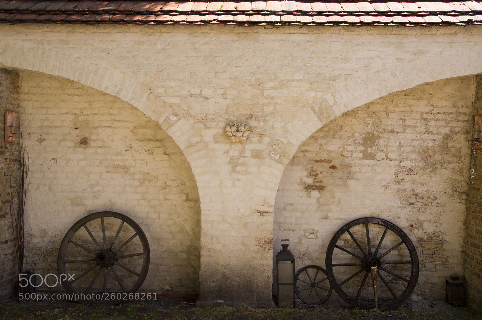 Pentax K-x sample photo. Die schauende wand photography