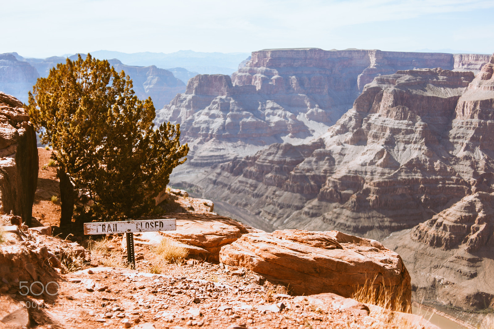 Canon EOS 5D Mark II sample photo. Trail closed photography
