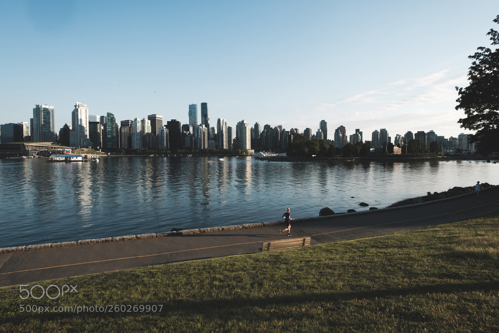 Fujifilm X-H1 sample photo. Running along the stanley photography