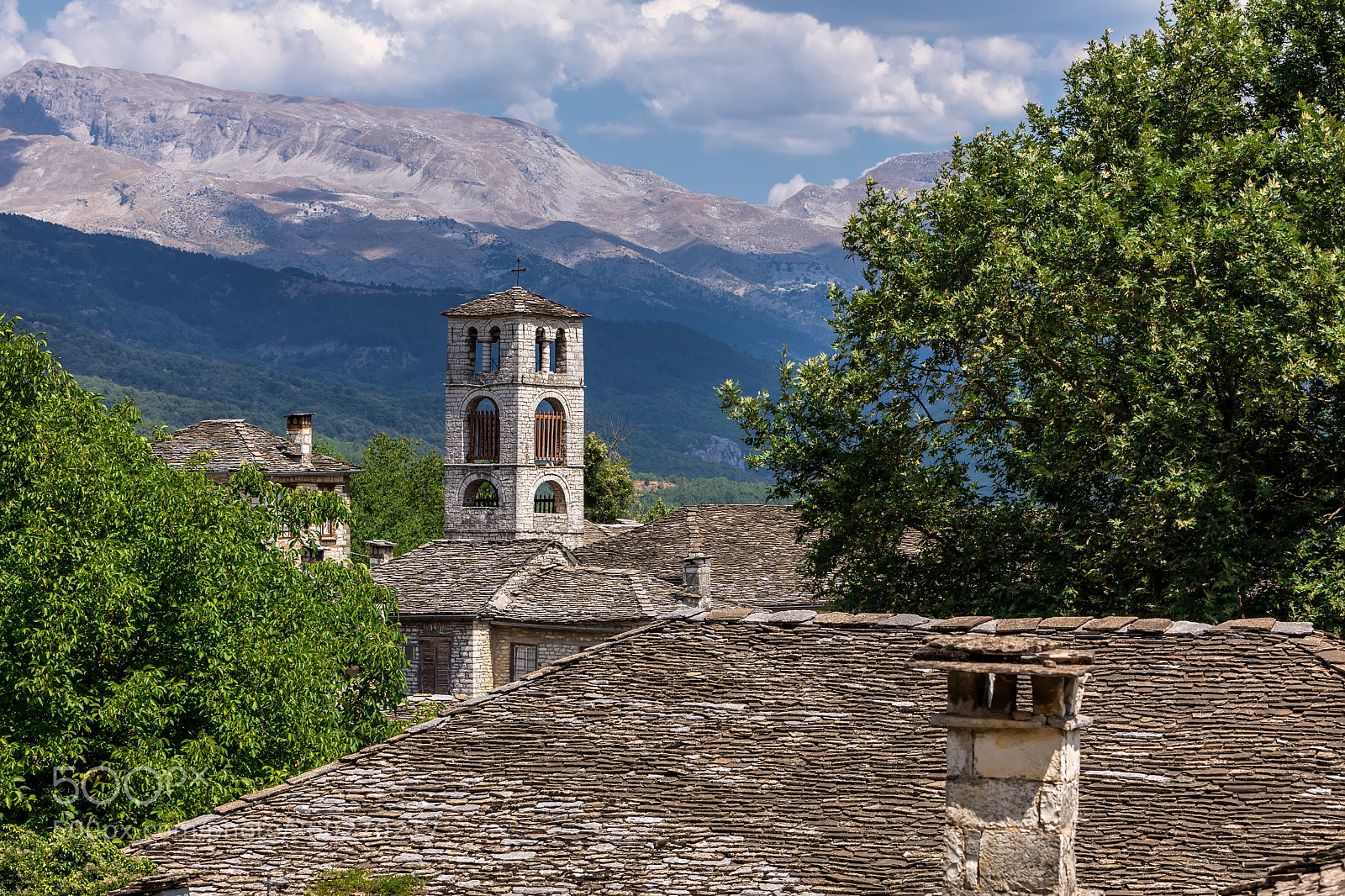 Canon EOS 5D Mark IV sample photo. Old stone houses in photography