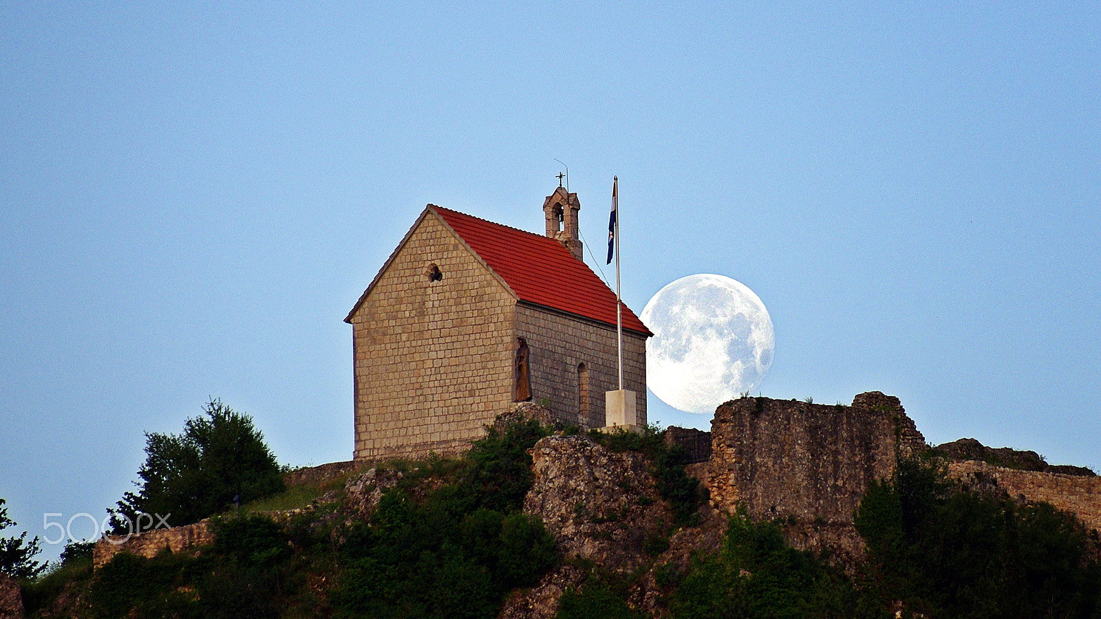 Pentax smc DA* 60-250mm F4.0 ED (IF) SDM sample photo. Morning moon photography