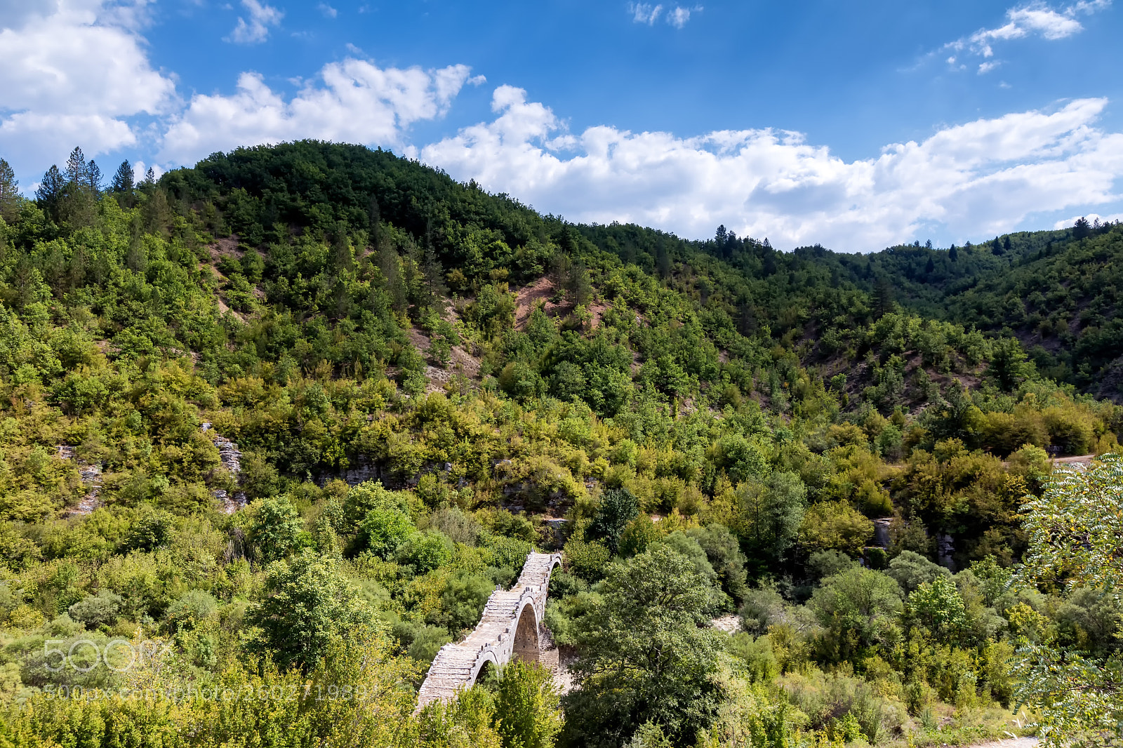 Canon EOS 5D Mark IV sample photo. Old bridge of plakida photography