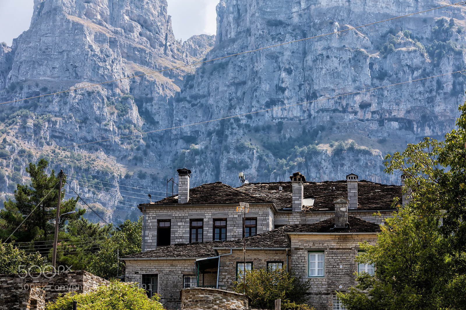 Canon EOS 5D Mark IV sample photo. Old stone houses in photography