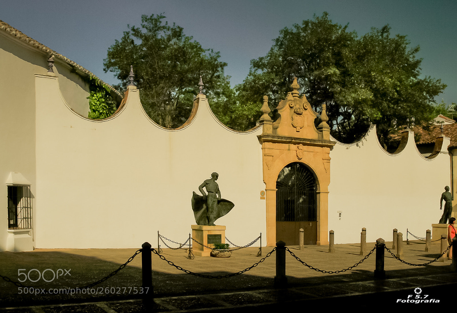 Canon EOS 7D sample photo. Plaza de toros de photography