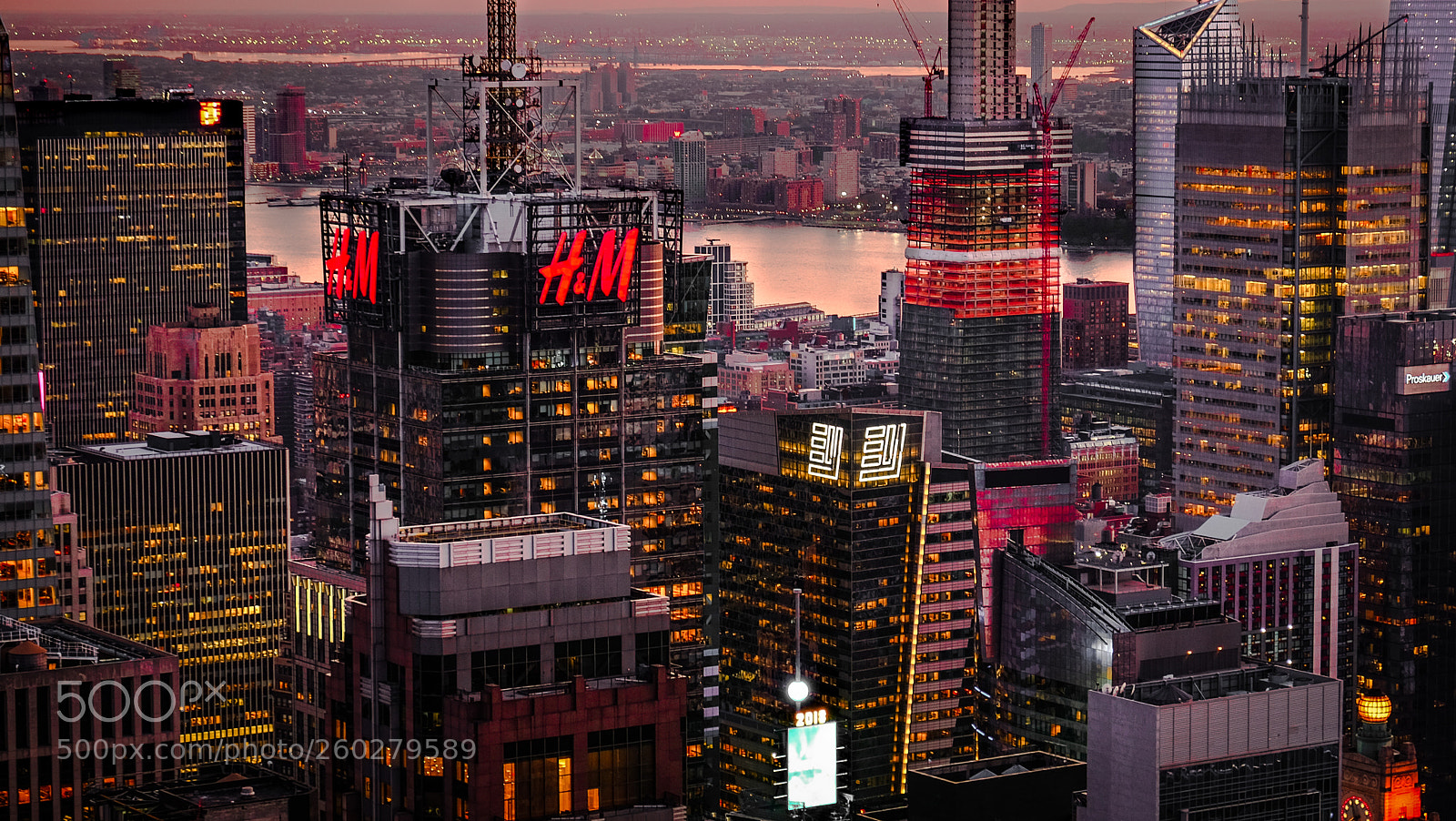 Fujifilm X-T1 sample photo. Looking over times square photography